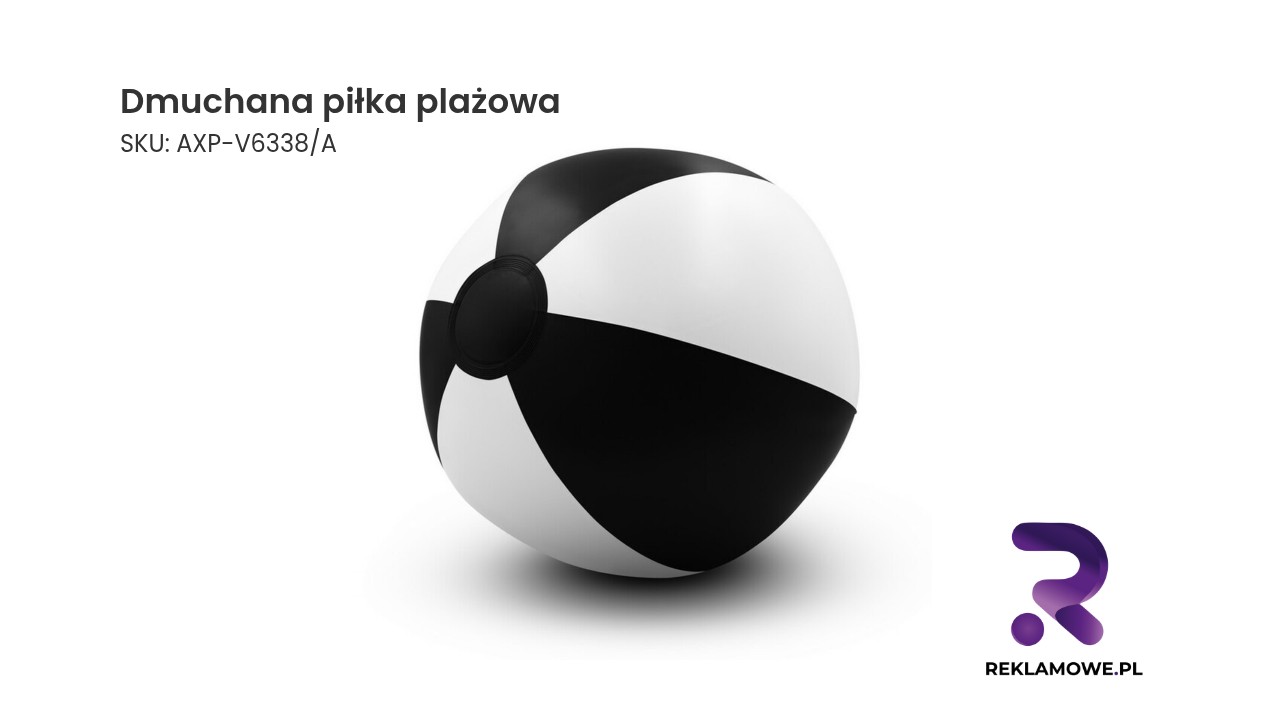 Dmuchana piłka plażowa Kolorowa dmuchana piłka plażowa na piasku