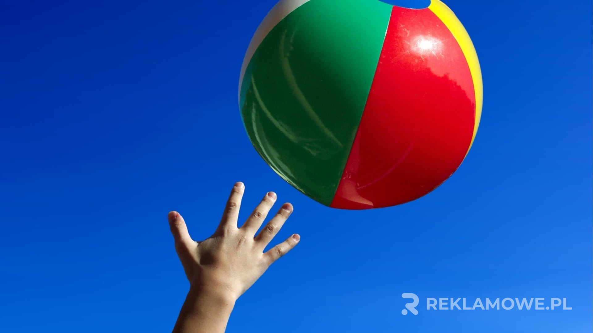 Nowoczesne piłki reklamowe